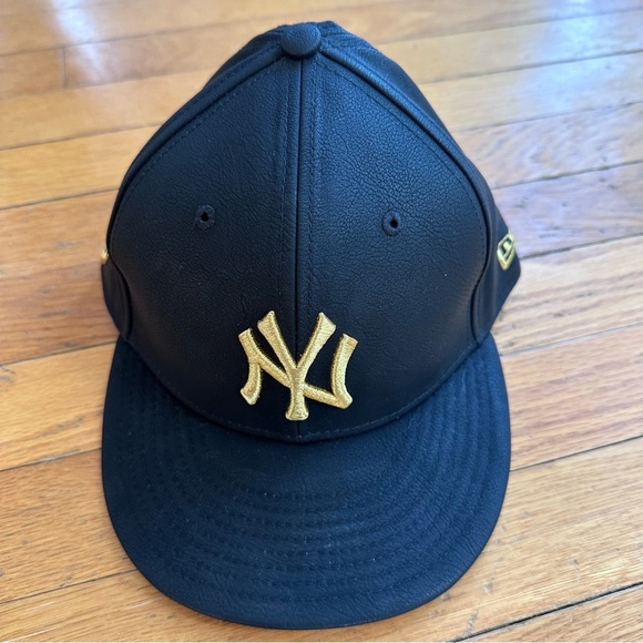 NY Yankees New Era 59 Fifty Faux Leather Black Gold American League Fitted Hat 8 - Picture 6 of 13